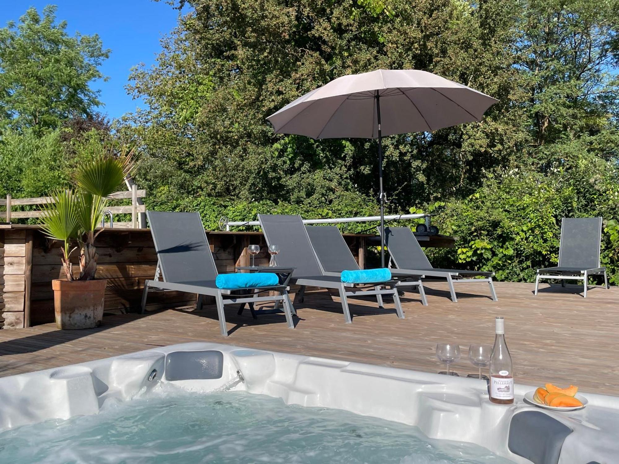 Gites De Verger, Stylish Self Catering Cottages In Sos Kültér fotó
